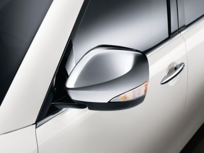 Nissan Outside Mirror Covers - Chrome (2-Piece Set) K6350-1L000
