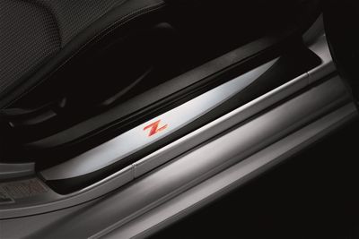 Nissan Illuminated Kick Plates G6950-1EA0A